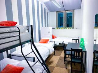 Хостелы Nowogrodzka Hostel Centrum Варшава Односпальная кровать в общем номере для мужчин и женщин-7